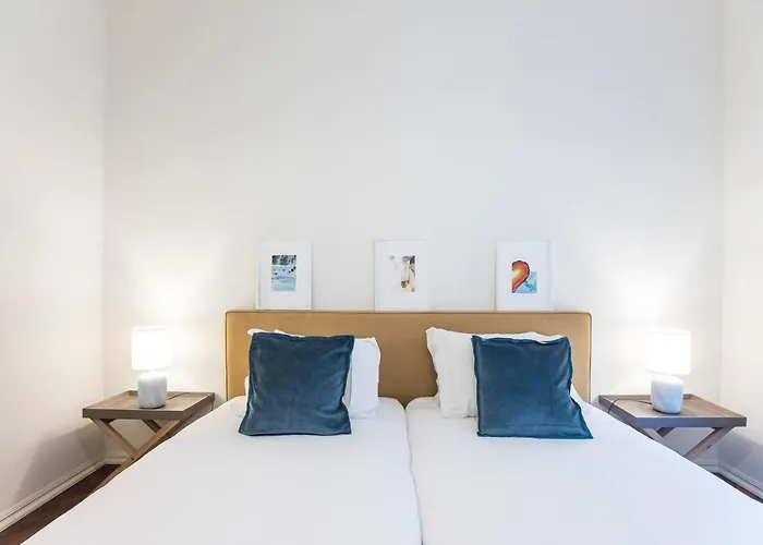 Tasteful 2br Flat In Art District By Lovelystay *