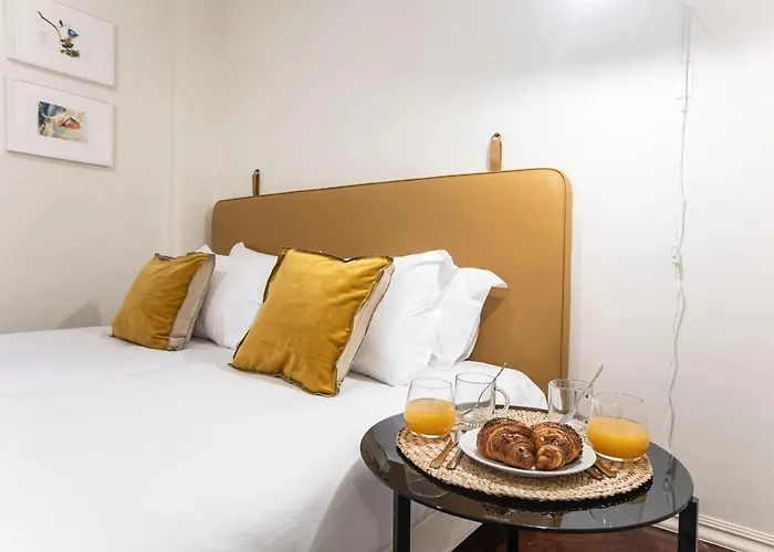 Διαμέρισμα Tasteful 2br Flat In Art District By Lovelystay *