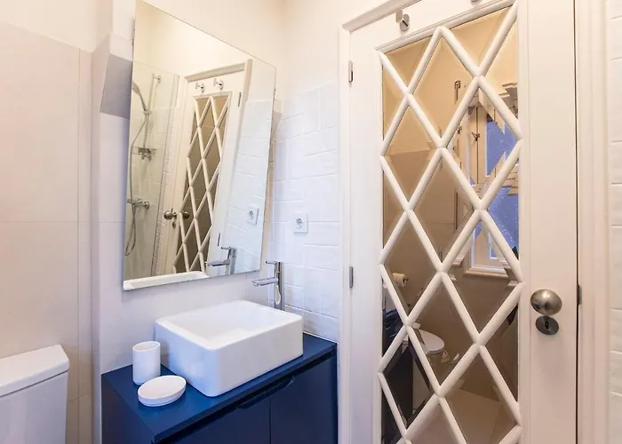 Lägenhet Tasteful 2br Flat In Art District By Lovelystay