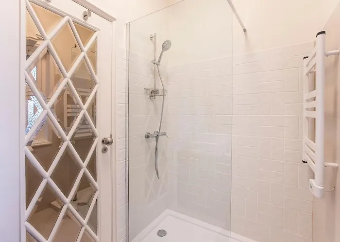 Tasteful 2br Flat In Art District By Lovelystay Διαμέρισμα *