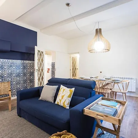 Tasteful 2br Flat In Art District By Lovelystay * Oporto